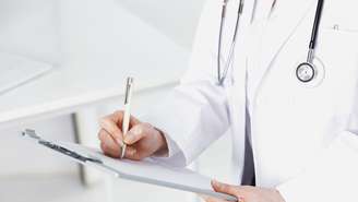 Estudo aponta que 66% dos estudantes de medicina apresentam sintomas de depressão moderada a grave; entenda os principais fatores