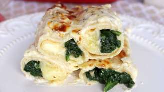 Panqueca de espinafre com queijo deliciosa