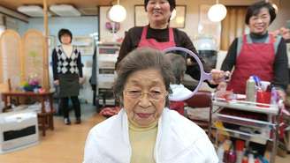 Havia apenas 153 centenários no Japão quando começaram os registros, em 1963. Hoje, eles são 107.677.