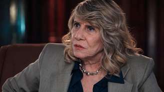 Renata Sorrah faz Pérola em Por Você (Imagem: Reprodução/Globo)