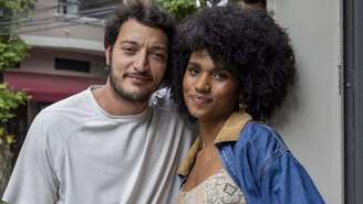 Elenice (Mariana Sena) e Tom (Allan Souza Lima)
