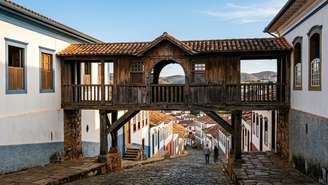 As ladeiras históricas de Diamantina revelam o fascínio e a preservação da corrida mineral no século dezoito.