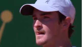 João Fonseca durante vitória sobre Matteo Berrettini no Masters 1000 de Monte Carlo - 