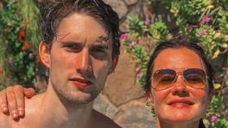 Filho de Adriana Esteves assume romance e choca ao surgir com herdeira de Tato Gabus Mendes