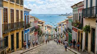 O Pelourinho reúne um dos conjuntos arquitetônicos mais valiosos e ricos em tradições do continente americano.