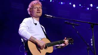 Durante apresentação na Filadélfia, Ed Sheeran pediu desculpas pela forma como lidou com o episódio e criticou restrições em casas de shows