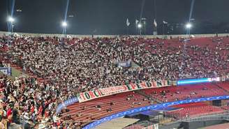 Organizada do São Paulo faz protesto de 15 minutos no Morumbis e fica em silêncio durante gol de Calleri