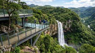 A modernização do Parque do Caracol trouxe três pavimentos arquitetônicos que ampliam a contemplação da natureza preservada na Serra Gaúcha.