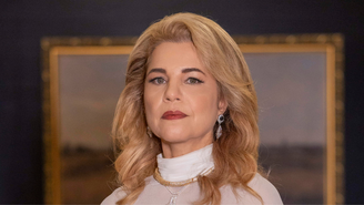 Pilar (Isabel Teixeira) em “Quem Ama Cuida” —
