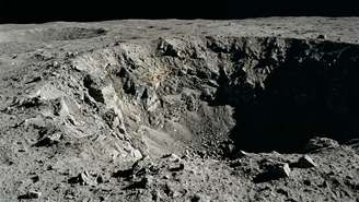 O impacto de um fragmento espacial alterou de forma permanente a geologia da região.