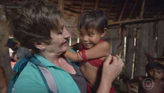 Sônia Bridi em reportagem especial Retorno à Terra Yanomami, no Fantástico (Reprodução)