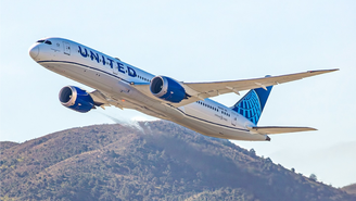 Mulher diz que ficou presa ao lado de homem que se masturbava em avião da United Airlines