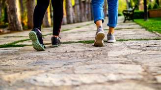 Caminhar devagar adianta? Dez mil passos são obrigatórios? Uma caminhada curta conta? E quem já tem algum problema cardíaco pode participar? Veja a resposta a estas e outras dúvidas