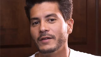 Arthur Aguiar é alvo de ação de despejo