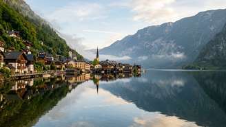 A antiga exploração de sal e o desenvolvimento da mineração subterrânea moldaram a próspera história da comunidade de Hallstatt.