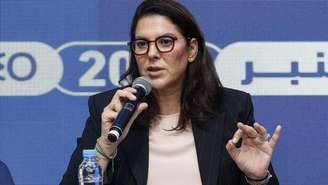 A nova chefe do governo do Marrocos, Fatima Ezzahra El Mansouri, durante uma coletiva de imprensa em Rabat, em 24 de setembro de 2026.