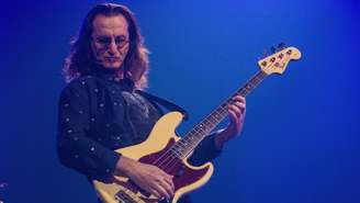 Geddy Lee, vocalista e baixista do Rush, em 2015