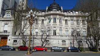 O Centro Cultural do Palácio Pereda, residência do embaixador brasileiro, será o centro de votação em Buenos Aires.
