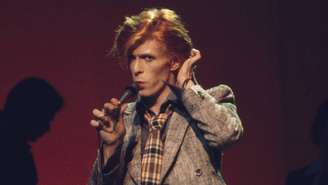 O cantor David Bowie em 1974