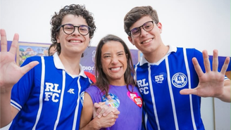 Raquel Lyra votou acompanhada da família