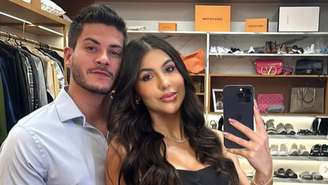 Arthur Aguiar e Jheny Santucci