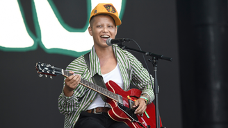 Nat Myers durante apresentação no BottleRock 2026