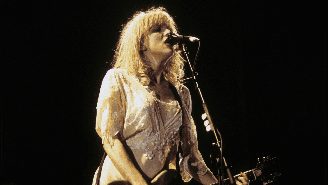 Courtney Love durante apresentação em 1994