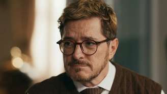 Ator de Edvaldo em Quem Ama Cuida vive na Cobertura Dois Irmãos(Imagem: Reprodução/Globo)