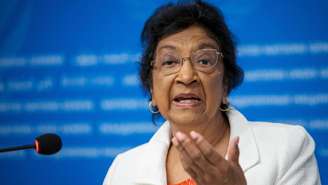 A juíza sul-africana Navi Pillay durante uma coletiva de imprensa em Genebra, em 16 de setembro de 2025.