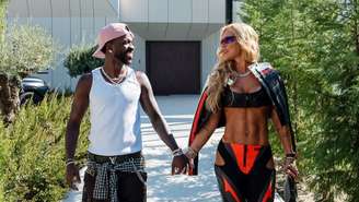 Vinícius Júnior e Virginia Fonseca antes de irem para o Grande Prêmio da Espanha de 2026, no Circuito de Madring - 