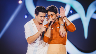 Virginia Fonseca, Gkay, Lívia Andrade e outros famosos revelaram seus perfumes favoritos em vídeos ao som de “Flash”, de Hugo & Guilherme