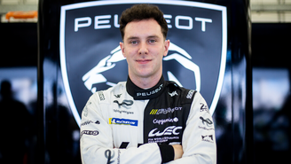 Alex Quinn para a Peugeot 