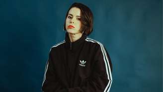 Louise lança ‘Notívaga’, EP de estreia que tem quatro faixas e marca a busca por uma identidade própria após anos em projetos de outros artistas