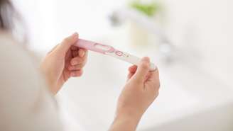 Tentando engravidar? Conheça hábitos que podem prejudicar a fertilidade e saiba quais cuidados ajudam a aumentar as chances de gravidez