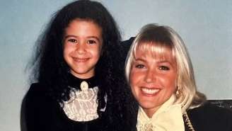 Carolina Pavanelli e Xuxa nos bastidores das gravações de cenas de 'Sonho Meu' —