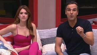 Ana Clara e Tadeu Schmidt