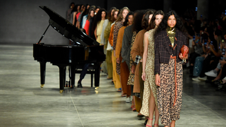 Desfile Lilly Sarti 