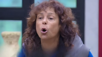 A Fazenda 18: Giovanna Gold acusa Darlin de provocar saída de Jottapê e dispara ofensas