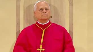 Papa segue internado em Roma, realiza fisioterapia respiratória e já retomou parte das atividades cotidianas