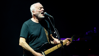 David Gilmour ganhou fama como guitarrista, cantor e compositor do Pink Floyd