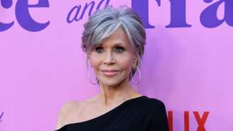 Hoje, Jane Fonda aposta em movimentos mais lentos e acompanhamento profissional, além de adaptações no dia a dia