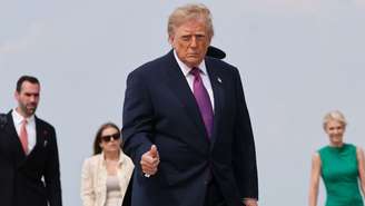 Trump enfrenta aumento da desaprovação econômica às vésperas das eleições legislativas, que acontecem em novembro