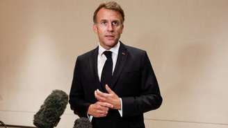O presidente francês, Emmanuel Macron, conversou com a imprensa em Lusail, no Catar, nesta quarta-feira (21) durante uma viagem que realiza pelos países do Golfo Pérsico.