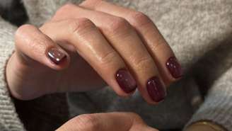 Descubra a tendência das unhas inspiradas em bebidas como Chai Latte, Bordeaux e Matcha. Veja as cores, acabamentos e dicas de especialistas para a temporada