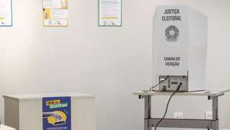 Biometria não é obrigatória para votar, mas eleitor precisa estar com a situação eleitoral regular e comprovar a identidade