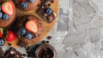 Nutricionista revela se vale mais comer um doce fitness ou um chocolate