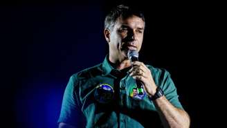 Levantamento da BBC News Brasil mostra aceleração do investimento do candidato do PL