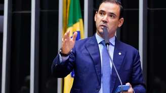 Vicentinho Júnior construiu a carreira na Câmara dos Deputados e venceu a disputa estadual após três mandatos como parlamentar