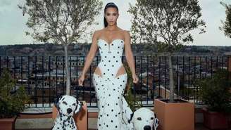 Confira o vestido de poá usado por Kim Kardashian