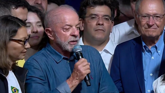 Lula (PT) discursa em São Paulo após vencer as eleições